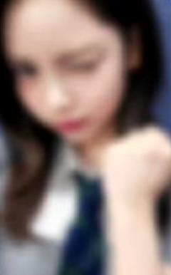 yzy幸运卡carmen