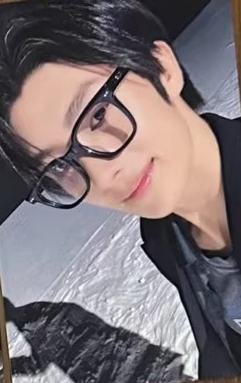 yzy签售1.0 3