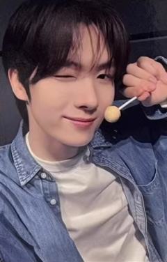 yzy签售5.0 3