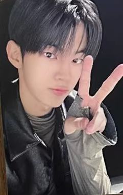 yzy签售1.0 2