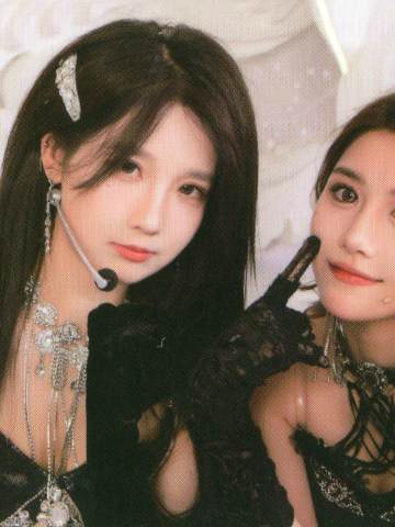 刘力菲朱怡欣 第十一届金曲大赏小卡
