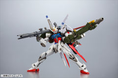 ROBOT魂 GAT-X105 强袭高达 GAT-X105+AQM/E-YM1 完美强袭高达-资料图