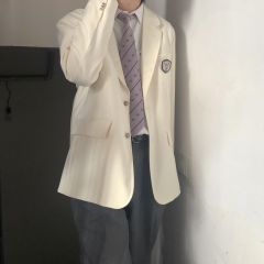 樱野中 西服 -资料图