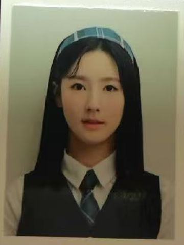 二期会员礼证件照 面