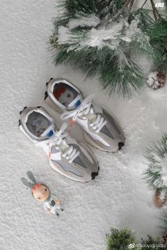New Balance × KIKS × SooyaStudio 联名Ban-资料图
