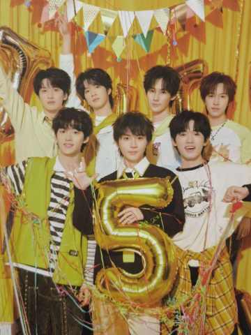 五周年纪念海报 团