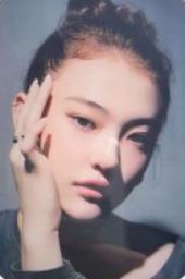 预售特典卡 ella ver.B