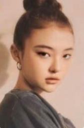 预售特典卡 ella ver.A