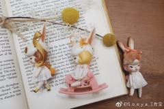 兔子帽子小女孩-资料图