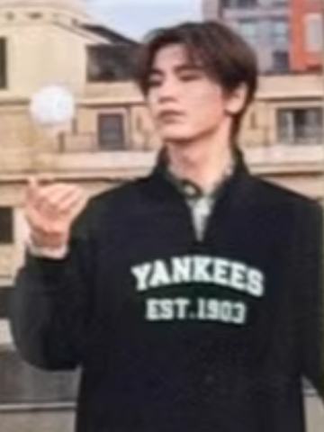 mlb拿球限量卡