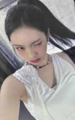 一周年pb yg柒 线下ver.B