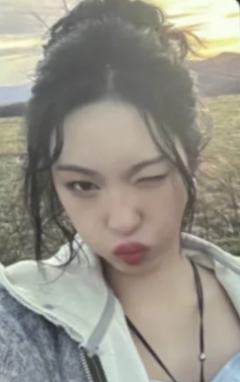 一周年pb yg柒 线下ver.A