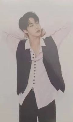 q音徽章卡 貂