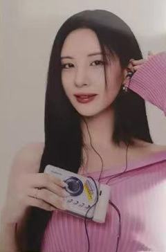 q音徽章卡 贤