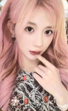 郑丹妮 燃烧吧团魂厦门站小卡ver.A