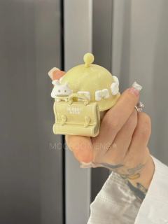 小黄帽Q酱-资料图