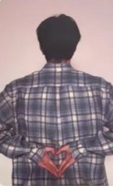 美版双面卡 荣-资料图