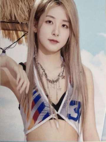 周童玥 Bye Bad Bye夏季特别生写 ver.A