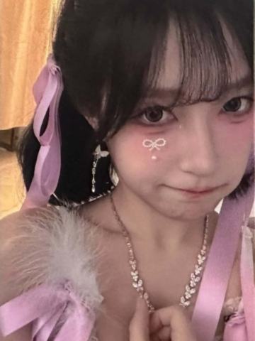 王思奕 白色情人节小卡 ver.B