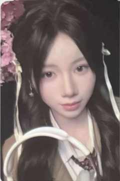 李秋月 不可替代小卡 ver.B