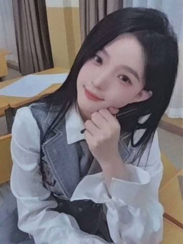 吴睿莎 B·RISE梦之门小卡 ver.B