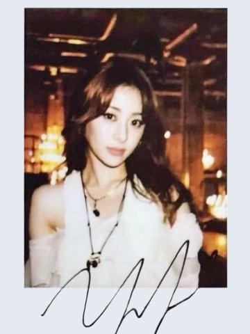 爱豆驿站幸运卡拍立得 允