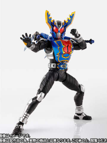 SHF 真骨雕 假面骑士钢斗 Hyper Form