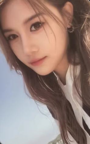 朱怡欣 心跳花火武汉站小卡 ver.E