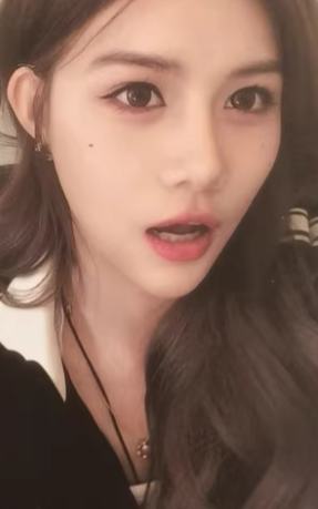 朱怡欣 心跳花火武汉站小卡 ver.D