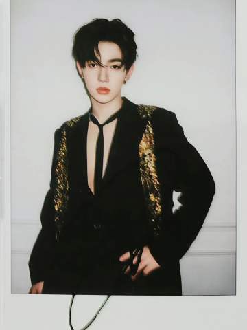 费加罗杂志拍立得1 ver.B1