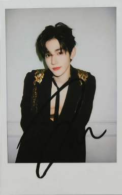 费加罗杂志拍立得1 ver.B2