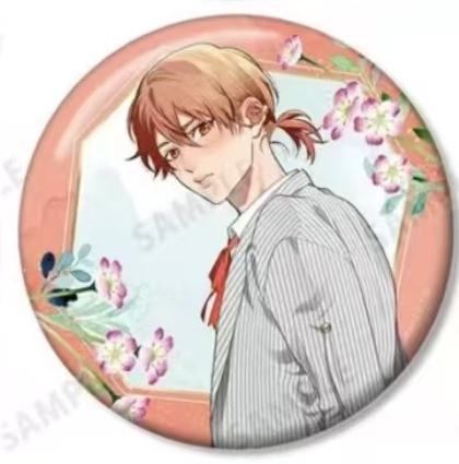 矢口恭介-西装大徽章