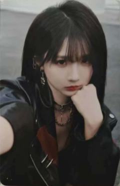 刘力菲 NaVI巡演主题小卡 ver.B