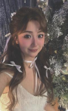 周文嘉艾丽莎小卡