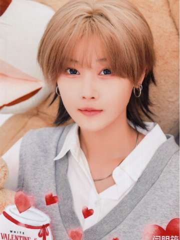 闫明筠 25白色情人节生写 ver.A