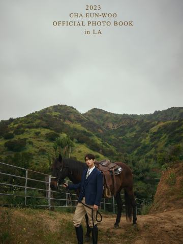 2023 OFFICIAL PHOTO BOOK in LA