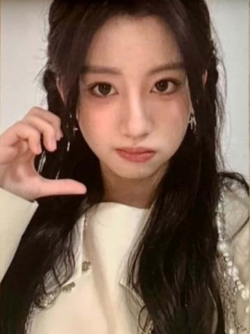 冯雪 头号新闻特别小卡