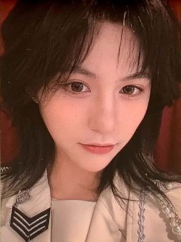 杨秋野 头号新闻特别小卡