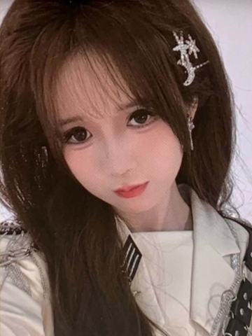 张雷雷 头号新闻特别小卡