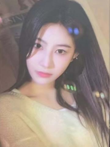 袁一琦生日特别小卡 常规版ver.E