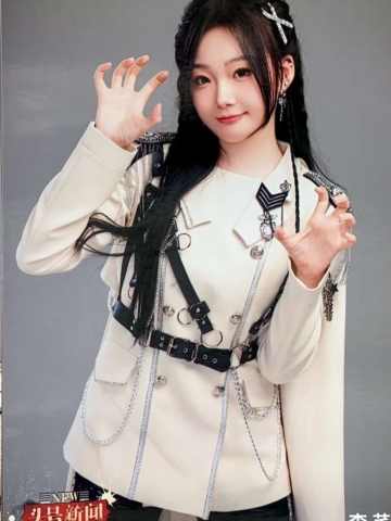 李芊 头号新闻特别生写 ver.B