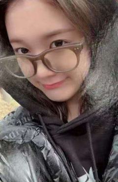 首尔场周满额卡 勾