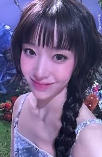 首尔彩排卡 珉