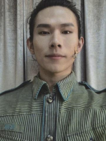 刘官卫炮弹自拍小卡