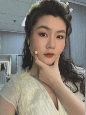 周惠怡女神自拍小卡