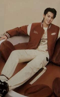 特步代言卡2.0新D球 ver.B