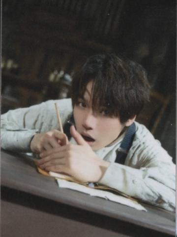张智涵2025年1月J小卡