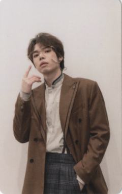张智涵2025年2月J小卡
