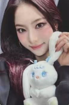 k4签售 莎 兔子玩偶ver.