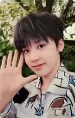 当阳光降落在这里小卡 子宸 ver.A